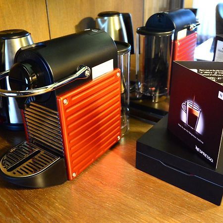 Palais De Chine Hotel Тайбэй Экстерьер фото A Nespresso machine