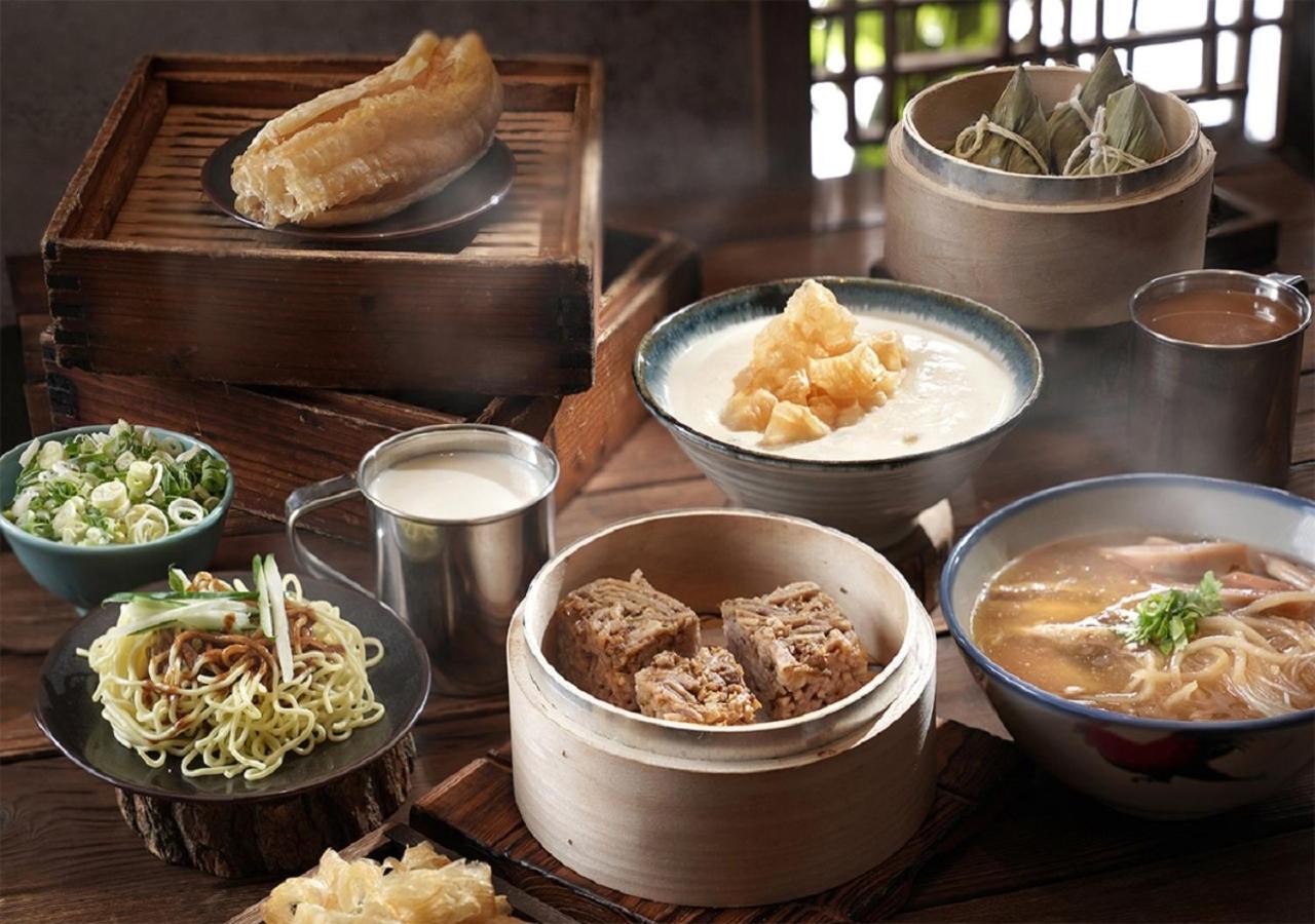 Palais De Chine Hotel Тайбэй Экстерьер фото A selection of dim sum